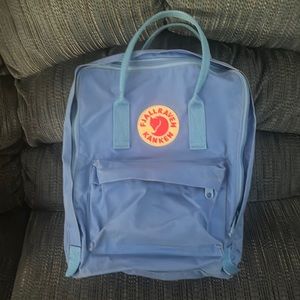 FJallraven Kanken Bookbag